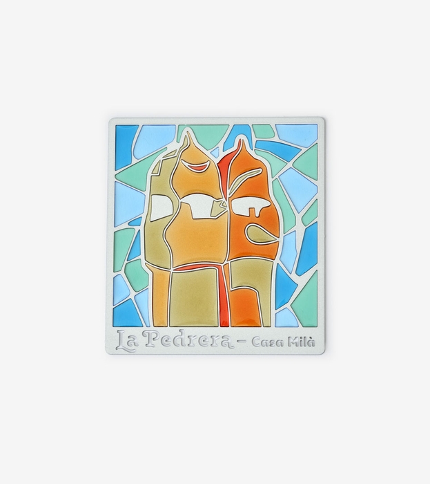 OVERSIZE T-SHIRT – THE FLOWERS COURTYARD – LA PEDRERA | La Pedrera