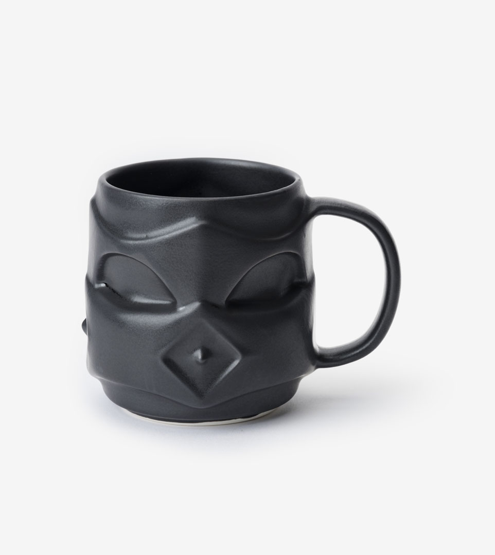 MUG GUERRERO NEGRO 3D $ MUD CERAMIC