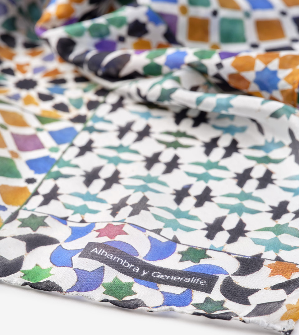 FOULARD — MULTIALICATADOS