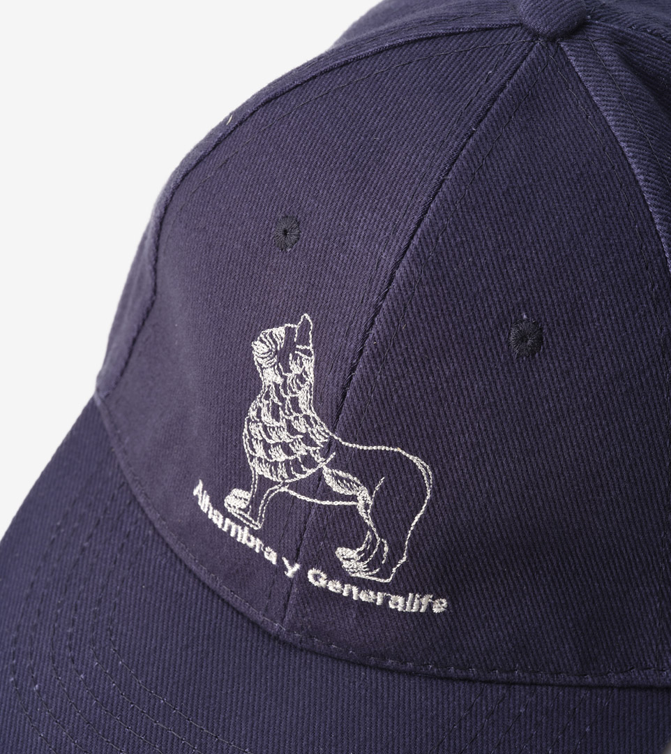 GORRA AZUL MARINO — PATIO DE LOS LEONES